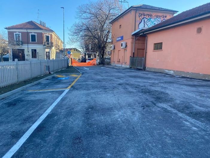 parcheggio stazione nichelino