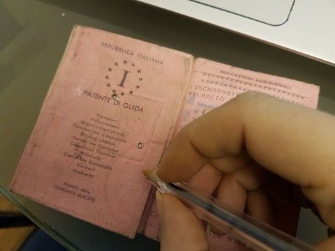 Patenti, carte d’identità e altra documentazione scaduta: tutte le proroghe previste, vista l’emergenza