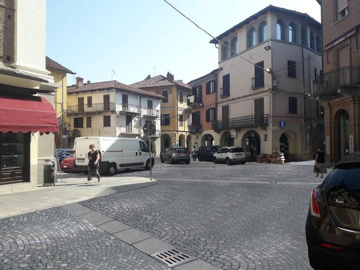 Collocata la nuova cartellonistica “Carmagnola. Città di agricoltura, commercio e mercati" Collocata la nuova cartellonistica “Carmagnola. Città di agricoltura, commercio e mercati"