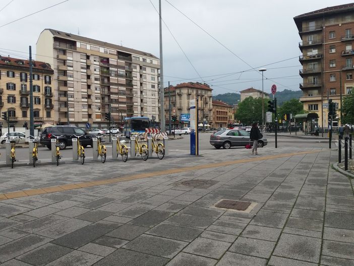 Stamattina a Torino chiuso il parcheggio Nizza di piazza Carducci