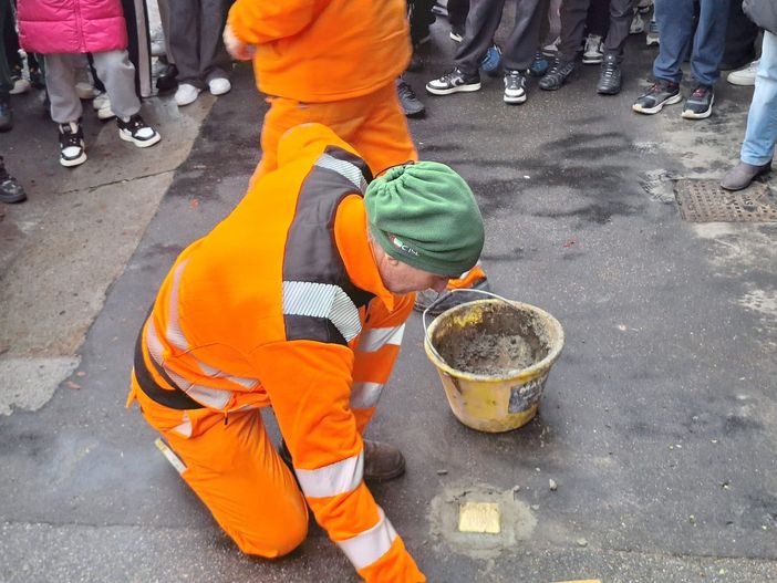 Pietre d’Inciampo: sei nuove targhe per ricordare le vittime della deportazione Pietre d’Inciampo: sei nuove targhe per ricordare le vittime della deportazione