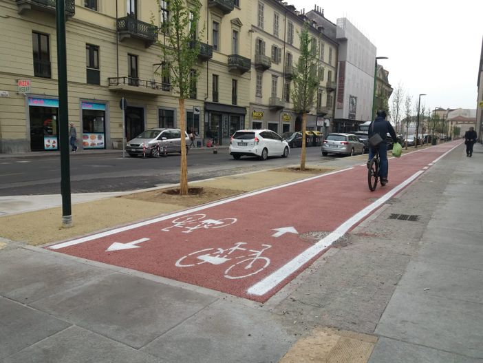 Via Nizza, pronto il nuovo tratto di pista ciclabile (che mette d'accordo tutti) Via Nizza, pronto il nuovo tratto di pista ciclabile (che mette d'accordo tutti)