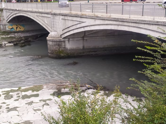 po e dora in secca po e dora in secca