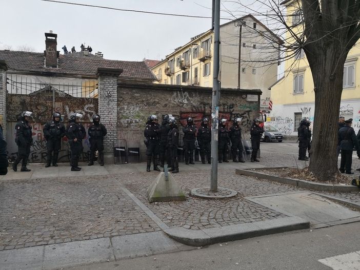 Sgombero asilo via Alessandria, il Comune di Torino: "Non vogliamo venderlo" Sgombero asilo via Alessandria, il Comune di Torino: "Non vogliamo venderlo"