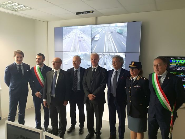 Inaugurata la nuova sede della Polizia Stradale a Settimo, nel nome dei suoi caduti (FOTO e VIDEO) Inaugurata la nuova sede della Polizia Stradale a Settimo, nel nome dei suoi caduti (FOTO e VIDEO)