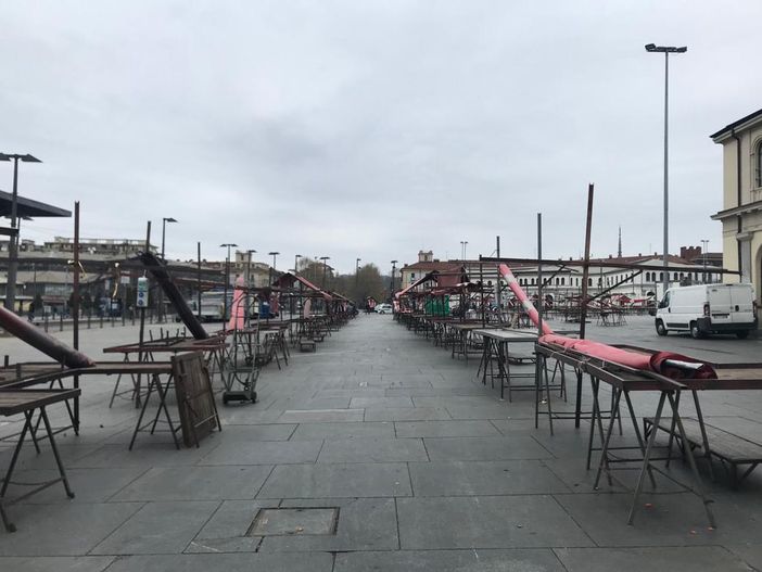 Porta Palazzo, fumata grigia: lunedì si deciderà per un eventuale periodo di prova Porta Palazzo, fumata grigia: lunedì si deciderà per un eventuale periodo di prova