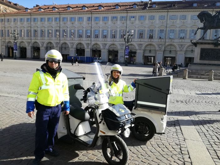 A Torino il postino guarda al futuro. E sale sul triciclo (elettrico) A Torino il postino guarda al futuro. E sale sul triciclo (elettrico)