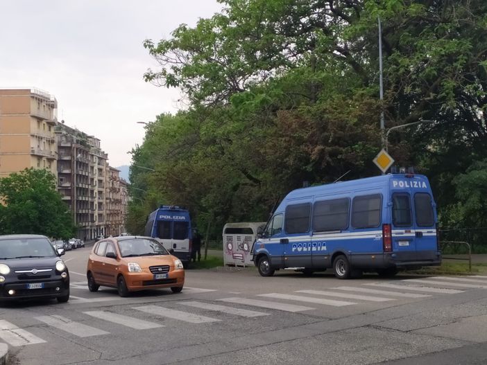 Torino, primo presidio fisso della polizia nel quartiere Aurora. Appendino: “Sicurezza e riqualificazione urbana i nostri assi strategici” [FOTO]