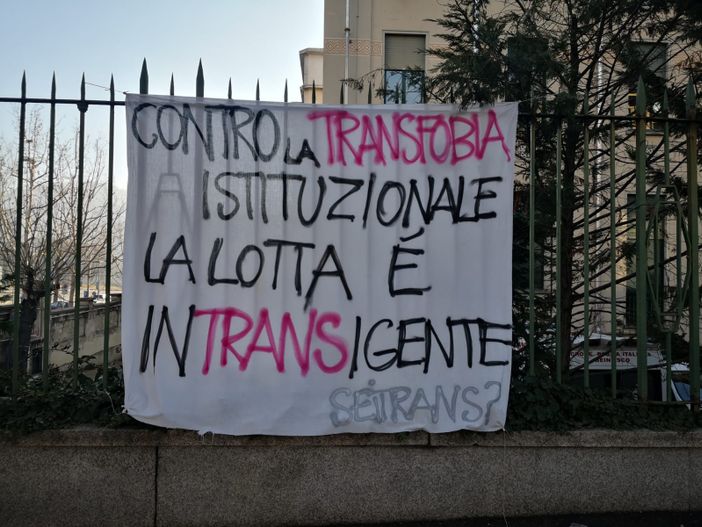 Presidio trans all'ospedale Molinette di Torino