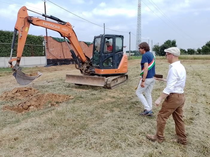 Nichelino, posata la prima pietra della nuova scuola Papa Giovanni Nichelino, posata la prima pietra della nuova scuola Papa Giovanni