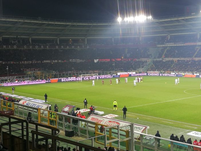 Derby pari nel gioco e nelle emozioni alla fine del primo tempo (VIDEO) Derby pari nel gioco e nelle emozioni alla fine del primo tempo (VIDEO)