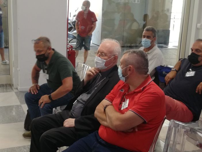 nosiglia e operai ex embraco nosiglia e operai ex embraco