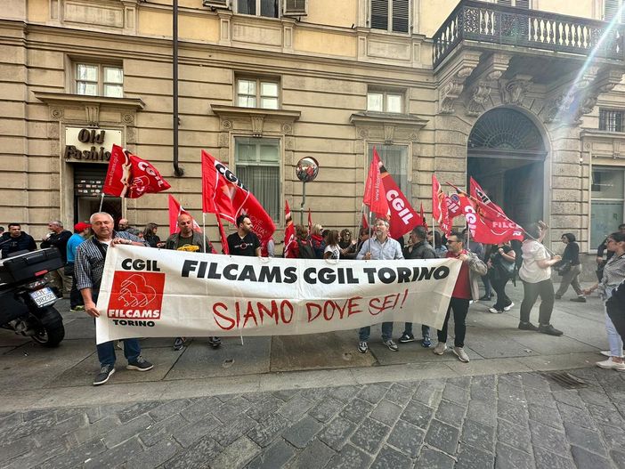 Per i call center di Agos Ducato il contratto peggiora: lavoratori e sindacati chiedono aiuto al Comune Per i call center di Agos Ducato il contratto peggiora: lavoratori e sindacati chiedono aiuto al Comune