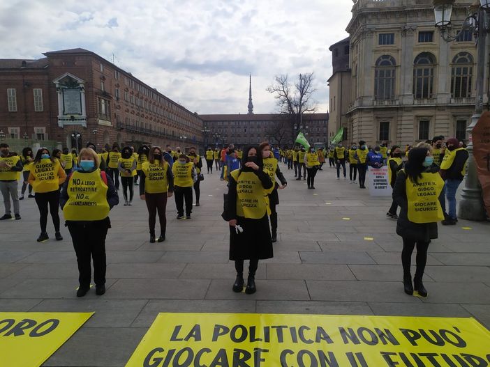 La protesta del gioco legale in piazza Castello