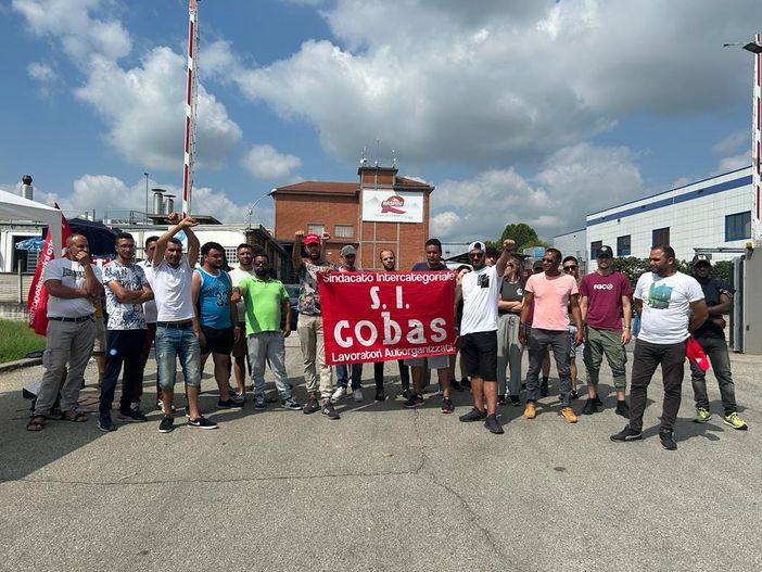 protesta lavoratori raspini