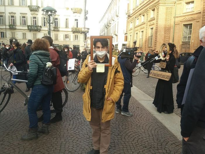 Lavoratori spettacolo in piazza Carignano