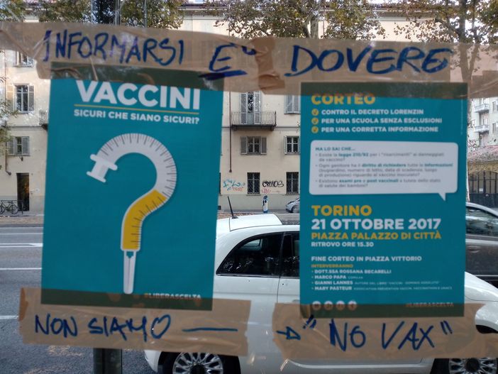 "Non siamo no-vax, ma vogliamo essere informati": sabato corteo a Torino "Non siamo no-vax, ma vogliamo essere informati": sabato corteo a Torino