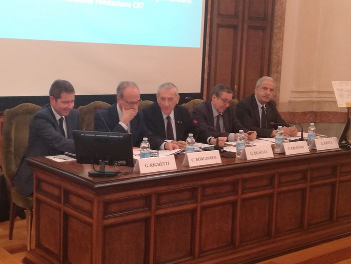 Dalle fondazioni bancarie piemontesi 22 milioni in aiuto dei bambini che non possono studiare (VIDEO)