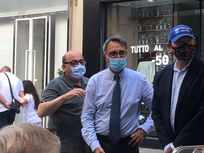 Roberto Tricarico (al centro) Roberto Tricarico (al centro)