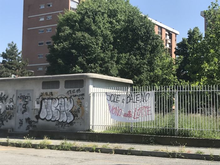 La Salvo D’Acquisto è ancora occupata dagli anarchici: possibile sgombero entro l’estate