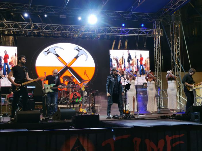 foto di archivio e locandina 2023 foto di archivio e locandina 2023