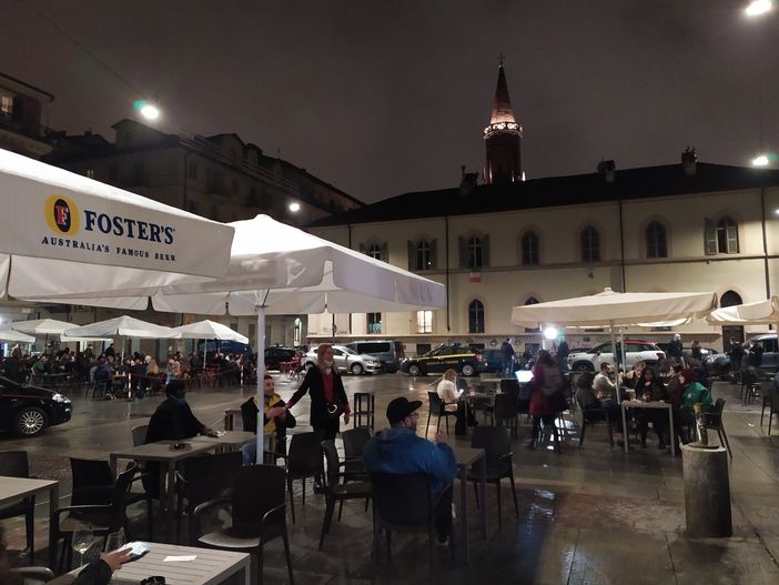 piazza santa giulia - foto d'archivio piazza santa giulia - foto d'archivio