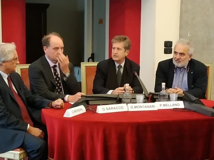 Patto tra Comune e Politecnico di Torino per la revisione del piano regolatore: al centro mercati, negozi di quartiere e mobilità Patto tra Comune e Politecnico di Torino per la revisione del piano regolatore: al centro mercati, negozi di quartiere e mobilità