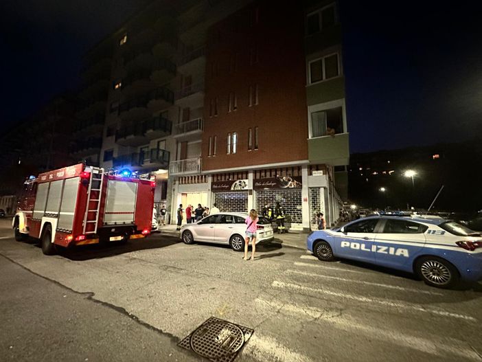 Scoppio tremendo in via Monte Ortigara: “I vetri hanno tremato anche al decimo piano”. Sul posto vigili del fuoco e polizia