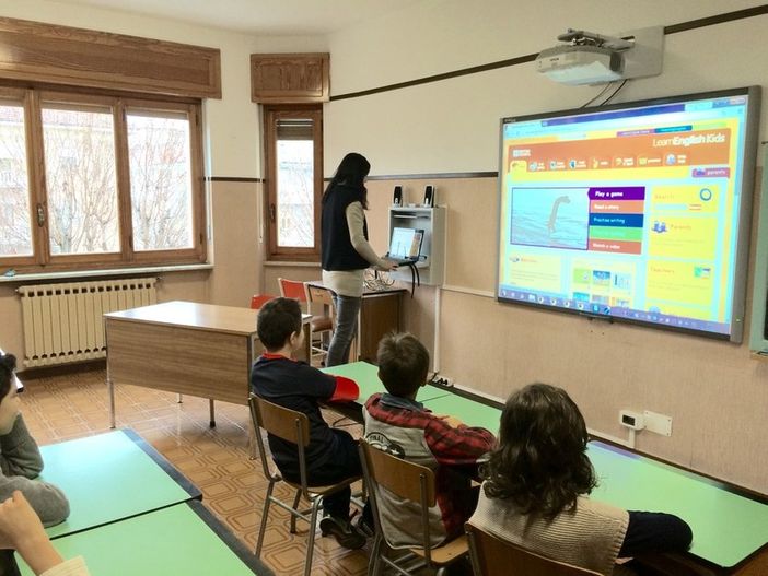 Niente lezioni in presenza, le scuole di lingue rischiano la chiusura. L'appello: &quot;La Regione ci faccia riaprire&quot;