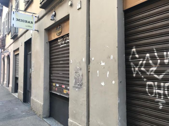 Il grido di dolore di via del Carmine: chiudono i negozi, il commercio in ginocchio causa Covid [FOTO e VIDEO]
