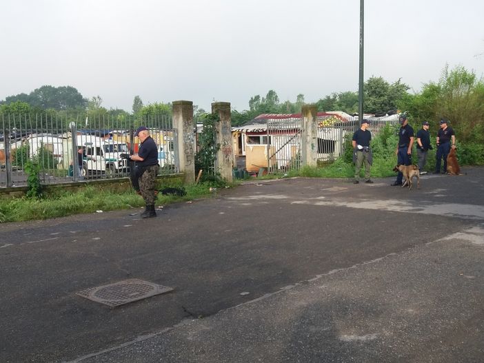 Concluso lo sgombero del campo nomadi di corso Tazzoli (FOTO e VIDEO)