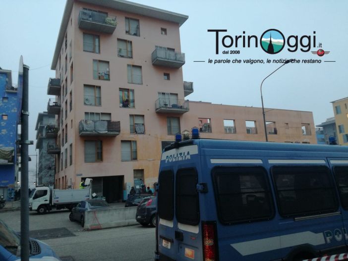 Sgombero Moi: in corso lo svuotamento delle cantine, traffico deviato [FOTO E VIDEO]