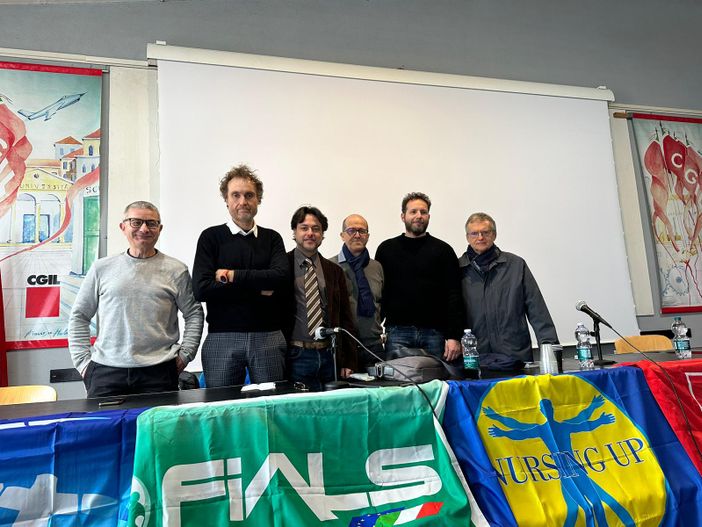 Sanità, sindacati in rivolta: “Assunzioni ferme, la Regione risparmia 50 milioni destinati alle assunzioni” Sanità, sindacati in rivolta: “Assunzioni ferme, la Regione risparmia 50 milioni destinati alle assunzioni”