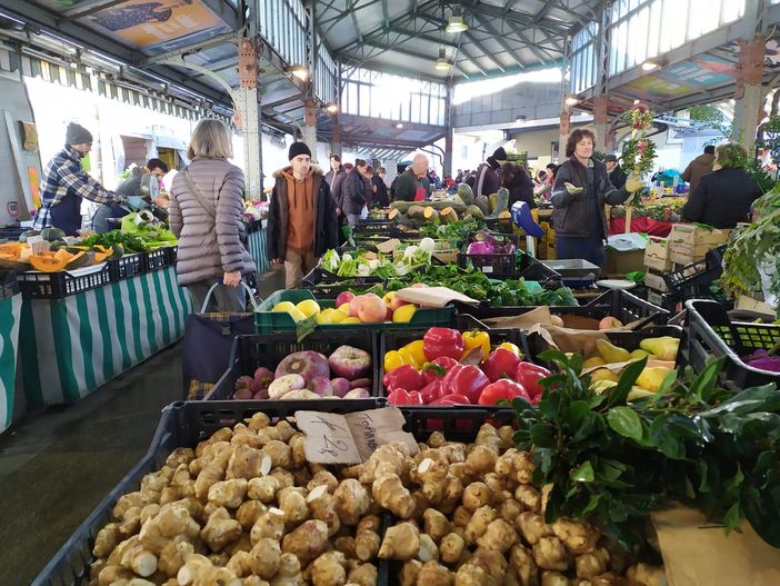 A Porta Palazzo è record di raccolta differenziata: nel 2025 oltre il 92% [VIDEO]