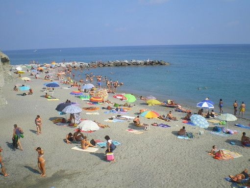 Spiagge libere accessibili nell'estate 2020? Le amministrazioni savonesi al Governo: "Da soli non ce la facciamo" Spiagge libere accessibili nell'estate 2020? Le amministrazioni savonesi al Governo: "Da soli non ce la facciamo"