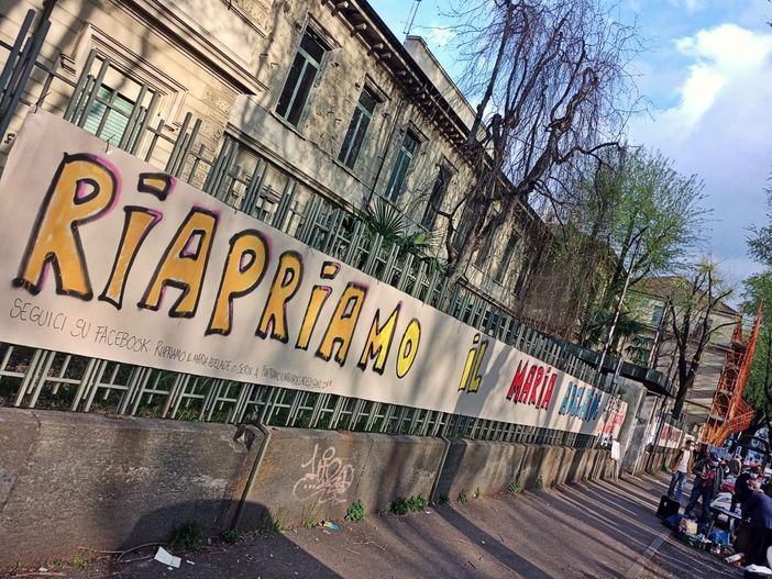 Striscioni per il Maria Adelaide