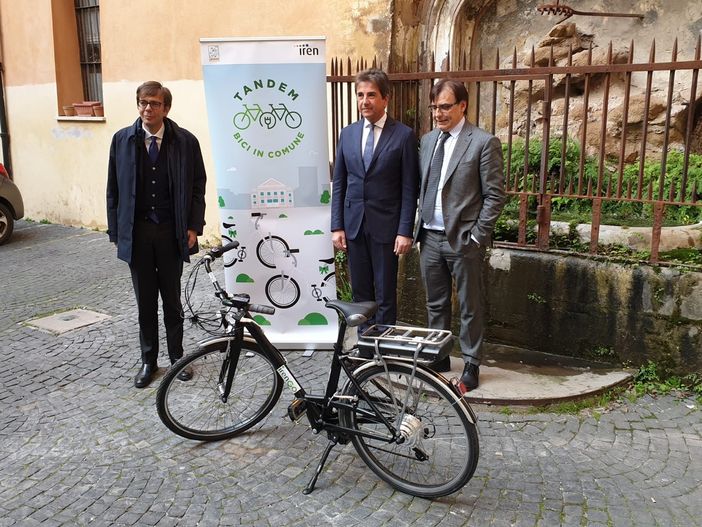 Mobilità sostenibile, Anci lancia il Progetto “Tandem. Bici in Comune” Mobilità sostenibile, Anci lancia il Progetto “Tandem. Bici in Comune”