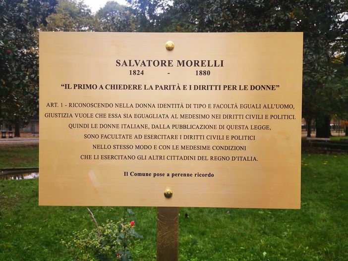Scoperta una targa dedicata a Salvatore Morelli Scoperta una targa dedicata a Salvatore Morelli