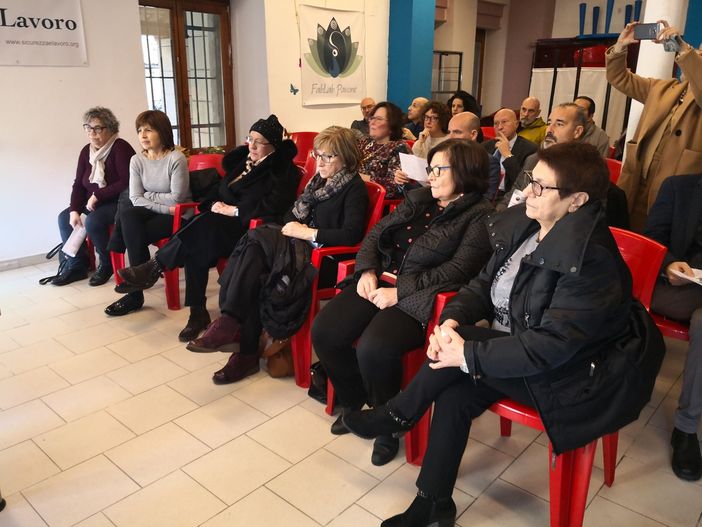 Rogo Thyssen, la rabbia delle mamme: "Da 12 anni aspettiamo una cappella per i nostri figli" Rogo Thyssen, la rabbia delle mamme: "Da 12 anni aspettiamo una cappella per i nostri figli"