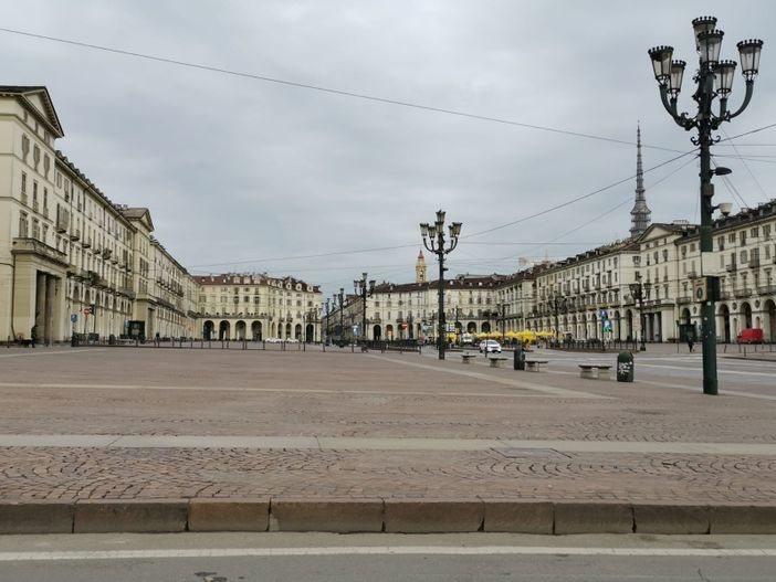 L'emergenza coronavirus svuota il centro e le strade di Torino (FOTO) L'emergenza coronavirus svuota il centro e le strade di Torino (FOTO)