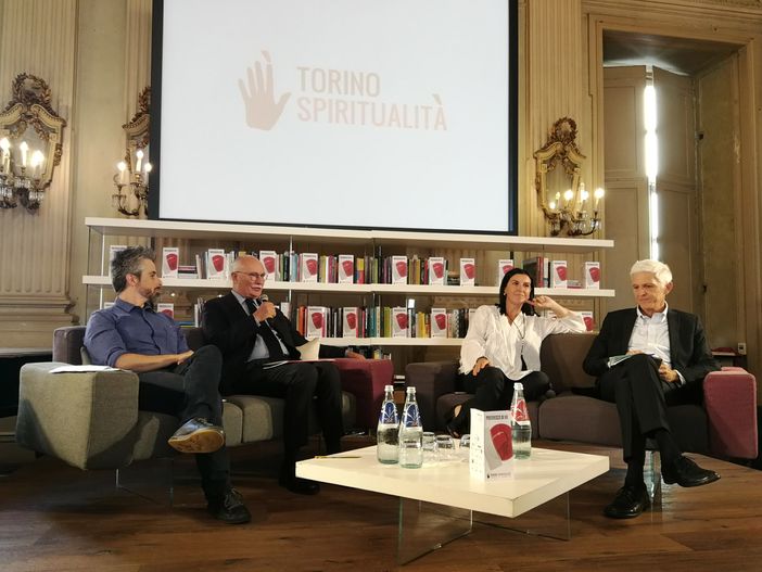 Torino Spiritualità, la “prima” di Bray al Circolo dei Lettori: “Programma di ampio respiro” Torino Spiritualità, la “prima” di Bray al Circolo dei Lettori: “Programma di ampio respiro”