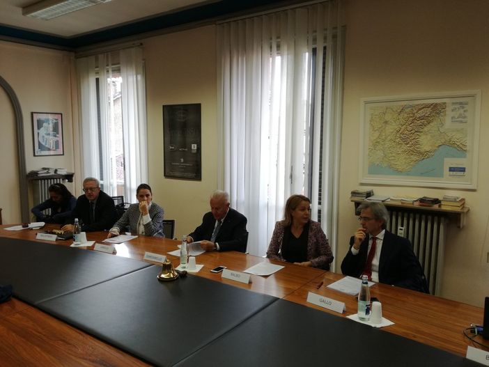 Al giro di boa il Piemonte rafforza la ripresa e Torino fa da locomotiva