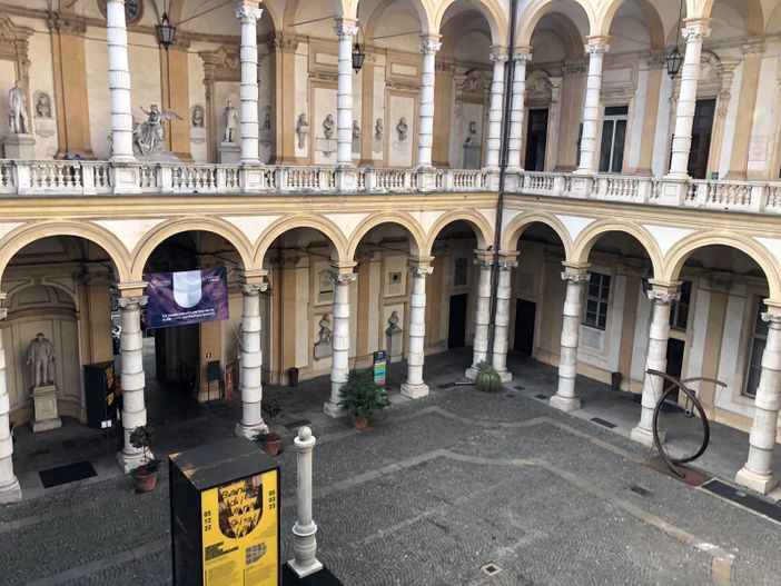 Unito: raddoppiano le spese dell’energia, ma il bilancio di previsione è in crescita del 6%