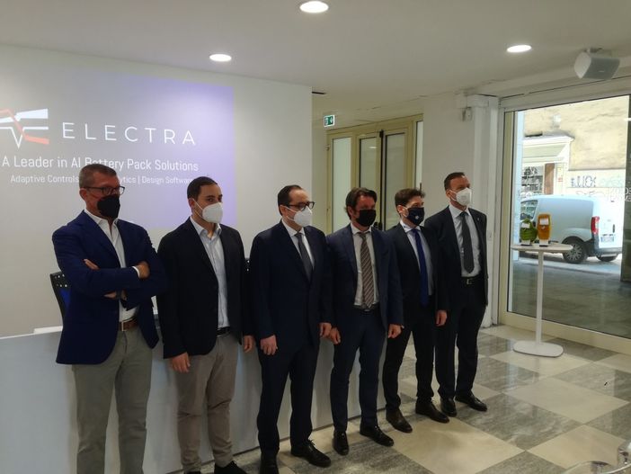 L'auto elettrica "romba" sotto la Mole: Electra Vehicles da Boston a Torino con le sue batterie intelligenti