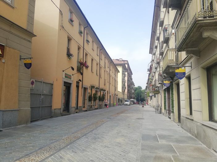 “Inaugurazione via Monferrato: la vie en rose” a Torino