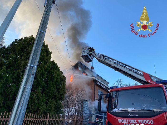 l'incendio della casa di Rosta l'incendio della casa di Rosta