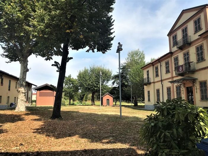 A Grugliasco lavori in corso nella foresteria di Villa Claretta A Grugliasco lavori in corso nella foresteria di Villa Claretta
