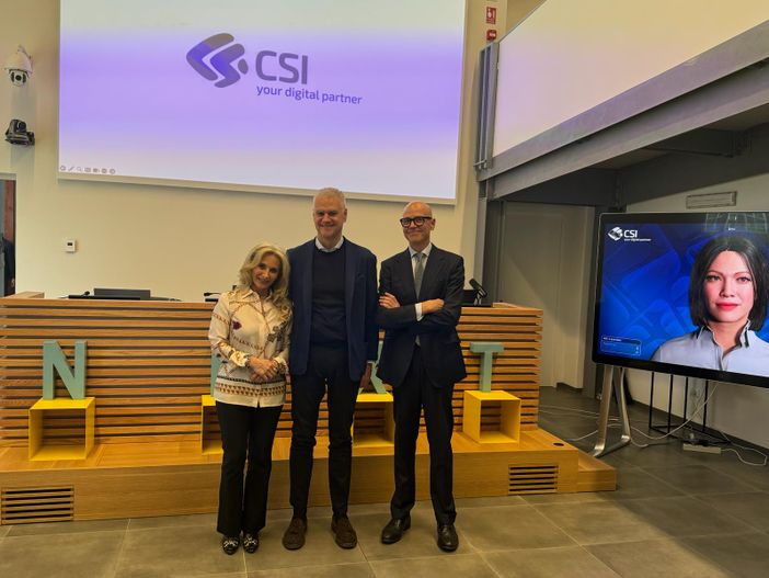 Il ministro Paolo Zangrillo in visita al CSI Piemonte