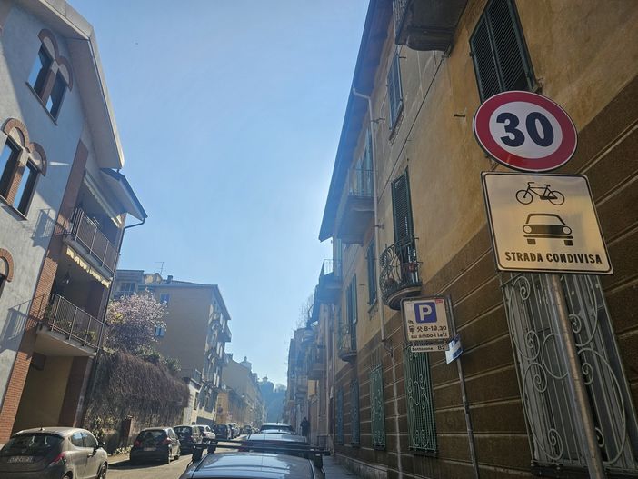 Vicino alla Gran Madre arriva la zona a 30 Km/h per bici ed auto Vicino alla Gran Madre arriva la zona a 30 Km/h per bici ed auto