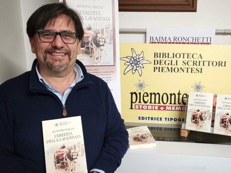 Antonio Falco torna a raccontare i lavandai di Bertolla e la Torino della Liberazione